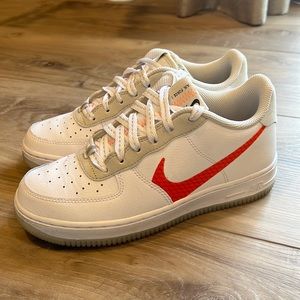 Nike Air Force 1 LV8 3
